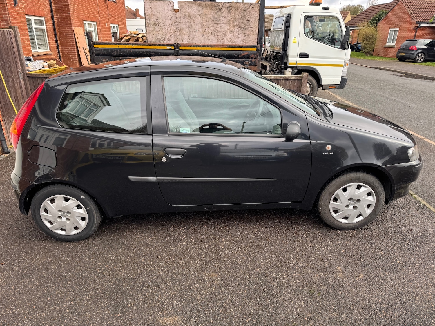 Used Fiat Punto 2003 for sale - 76638682: Photo 2