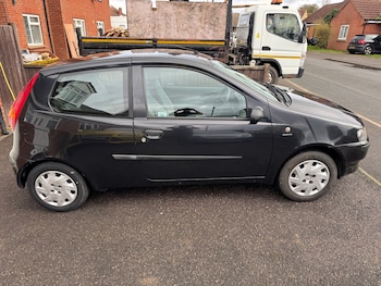 Used Fiat Punto 2003 for sale - 76638682: Photo