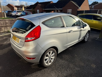Used Ford Fiesta 2009 for sale - 76709639: Photo