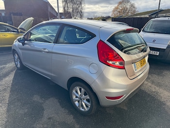 Used Ford Fiesta 2009 for sale - 76709639: Photo