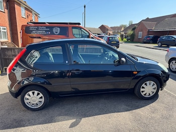 Used Ford Fiesta 2005 for sale - 78235667: Photo