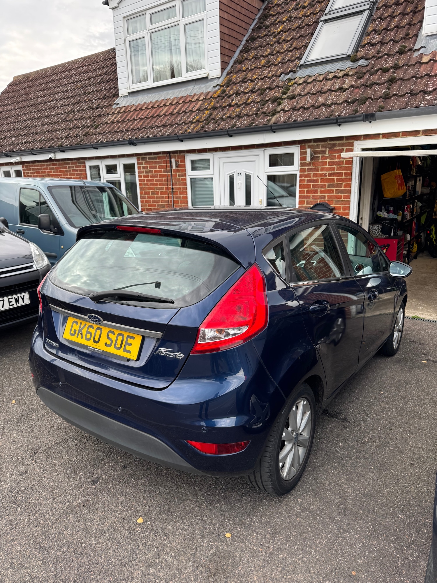 Used Ford Fiesta 2010 for sale - 76444678: Photo 2