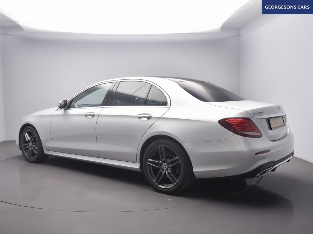 Used Mercedes-Benz E Class 2018 for sale - 76202810: Photo 2