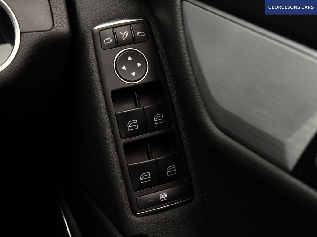 Used Mercedes-Benz C Class 2012 for sale - 77188085: Photo 34