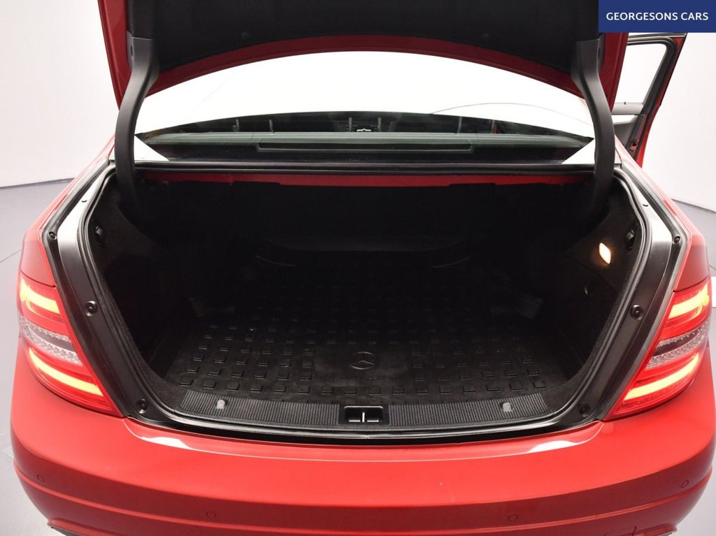 Used Mercedes-Benz C Class 2012 for sale - 77188085: Photo 9