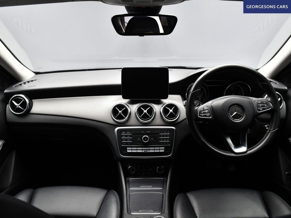 Used Mercedes-Benz GLA 2018 for sale - 77048701: Photo 15