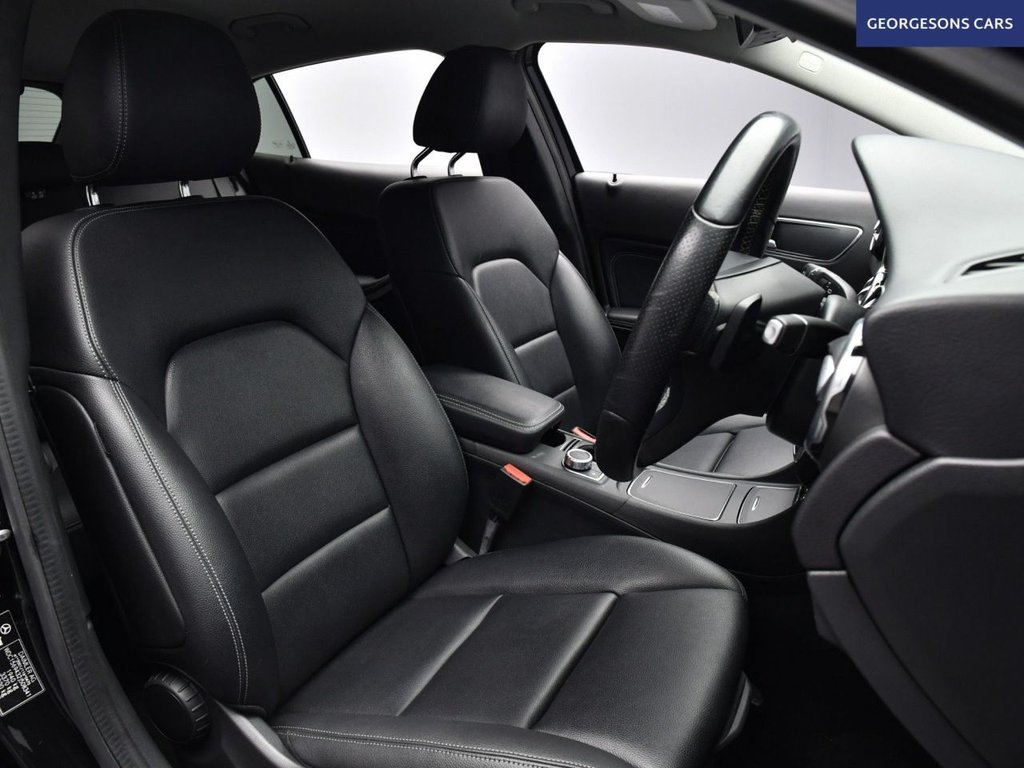 Used Mercedes-Benz GLA 2018 for sale - 77048701: Photo 17