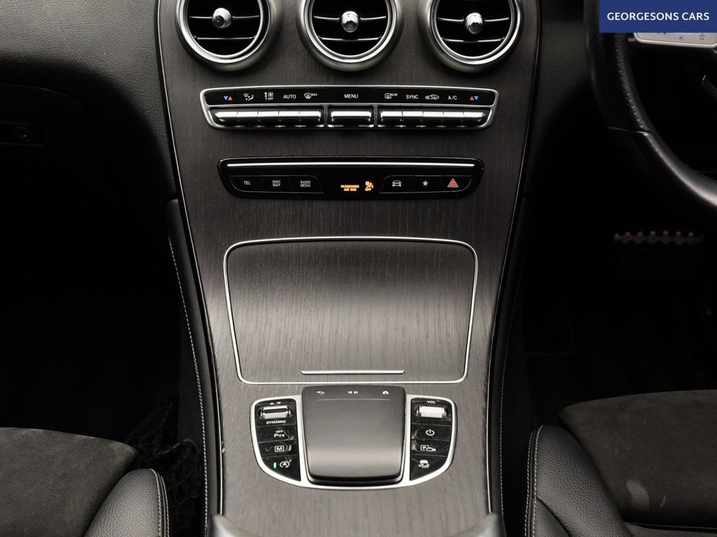 Used Mercedes-Benz GLC 2020 for sale - 77642235: Photo 30