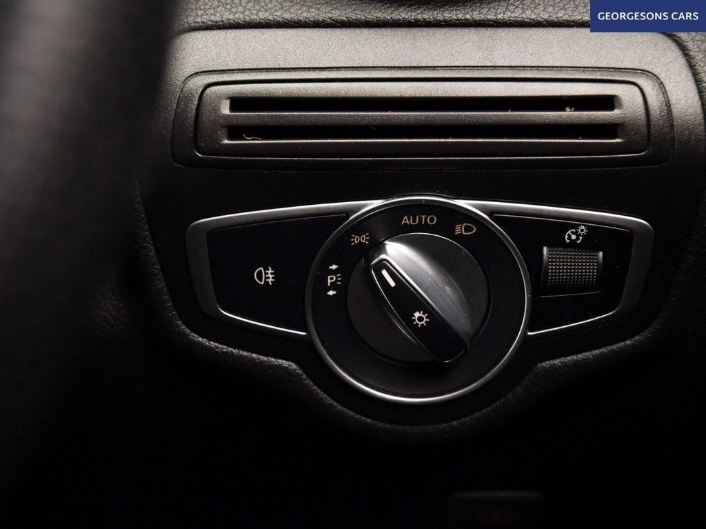 Used Mercedes-Benz GLC 2020 for sale - 77642235: Photo 47