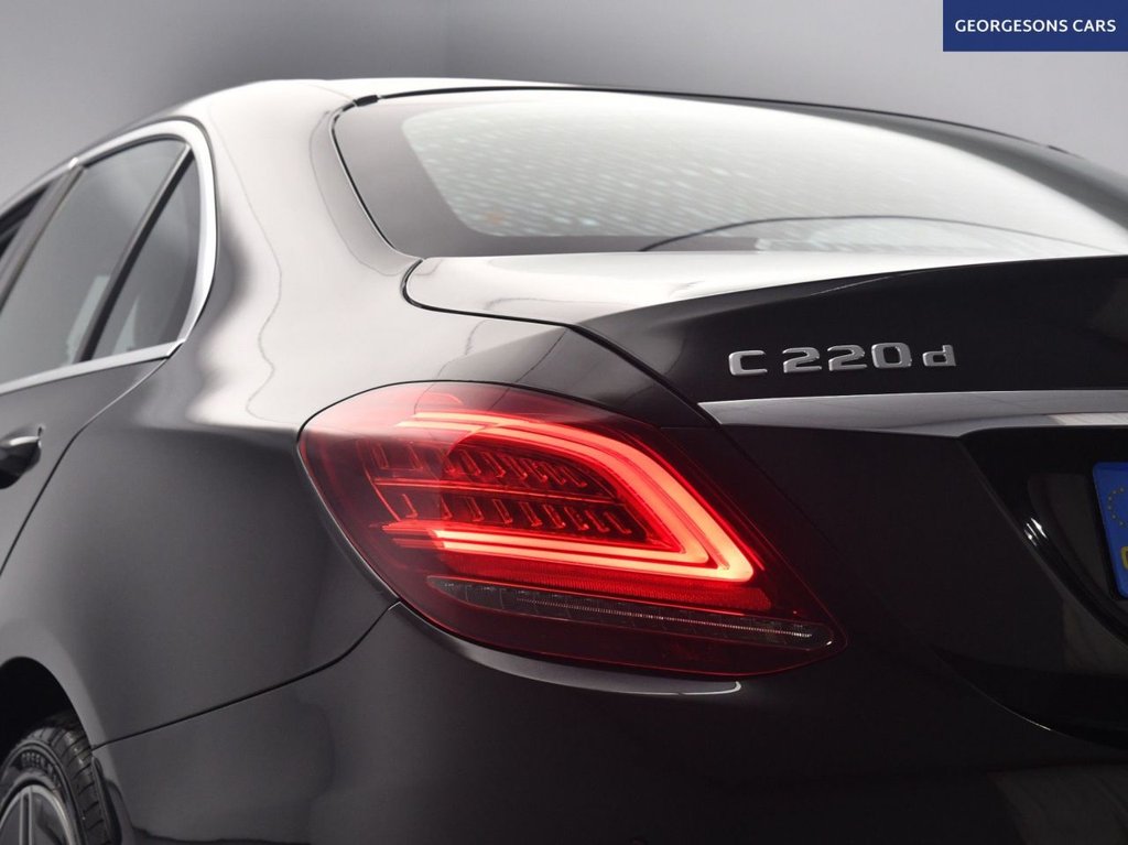 Used Mercedes-Benz C Class 2019 for sale - 77249908: Photo 17