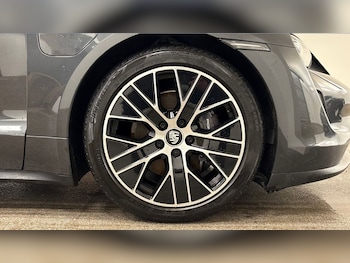 Used Porsche Taycan 2022 for sale - 78372815: Photo