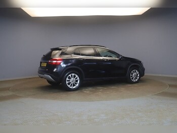 Used Mercedes-Benz GLA 2018 for sale - 77356632: Photo