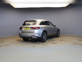 Used Mercedes-Benz GLC 2020 for sale - 77275700: Photo