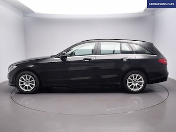 Used Mercedes-Benz C Class 2018 for sale - 76376231: Photo