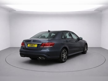 Used Mercedes-Benz E Class 2015 for sale - 79474738: Photo
