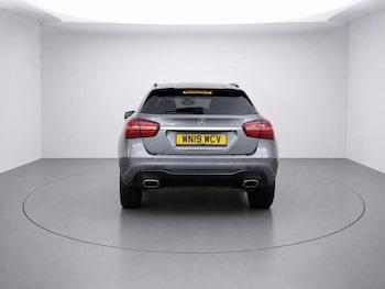 Used Mercedes-Benz GLA 2019 for sale - 79449912: Photo