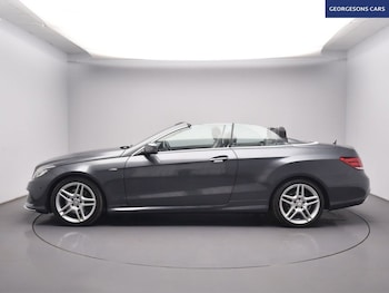 Used Mercedes-Benz E Class 2014 for sale - 79607809: Photo