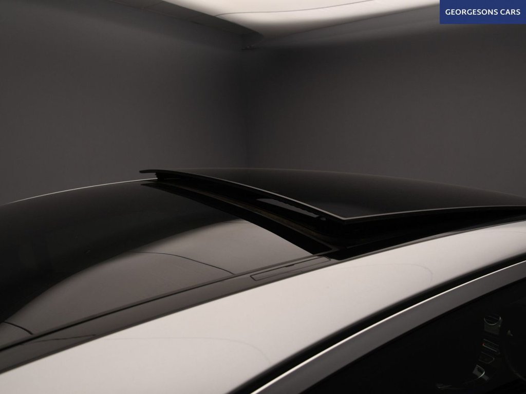 Used Mercedes-Benz E Class 2016 for sale - 76840958: Photo 32