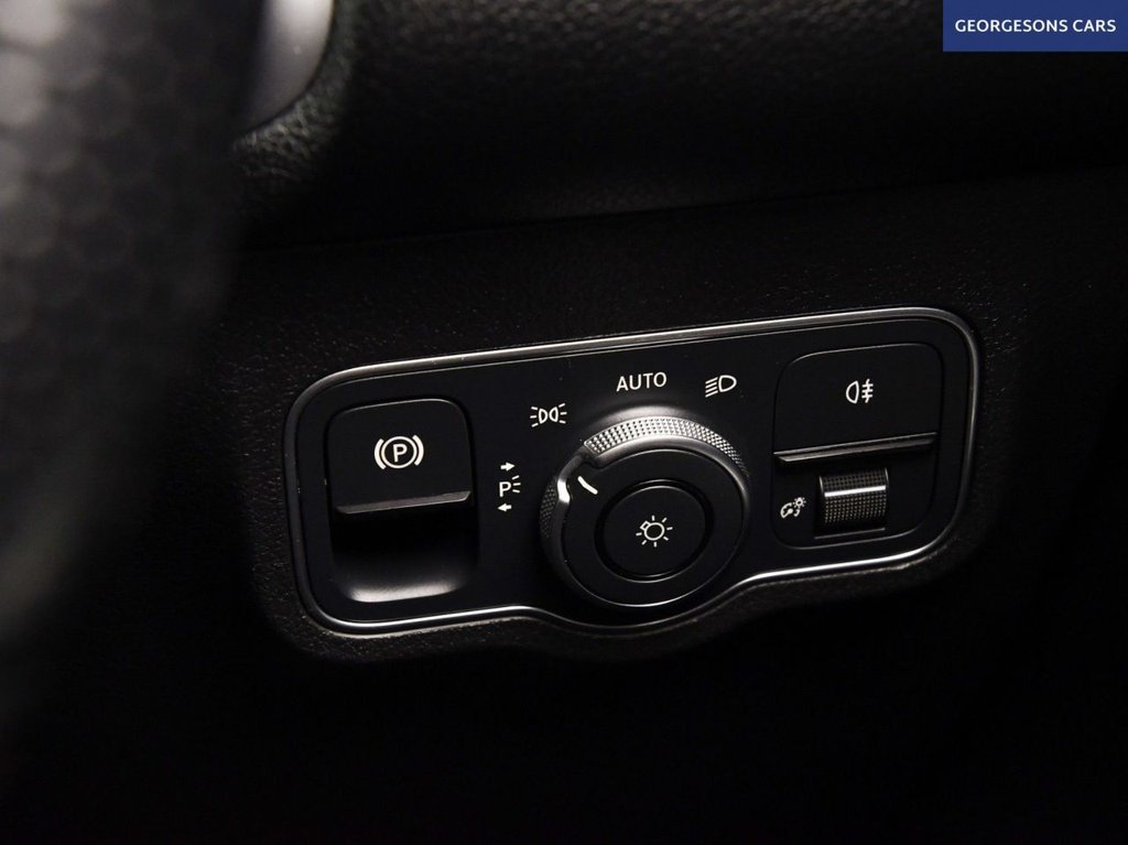 Used Mercedes-Benz EQB 2022 for sale - 76882970: Photo 50