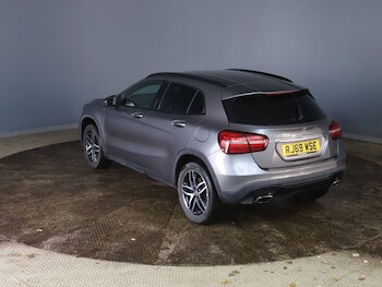 Used Mercedes-Benz GLA 2019 for sale - 77249863: Photo