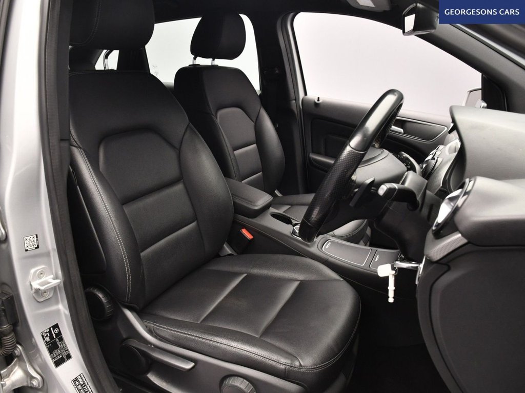 Used Mercedes-Benz B Class 2015 for sale - 76469891: Photo 14