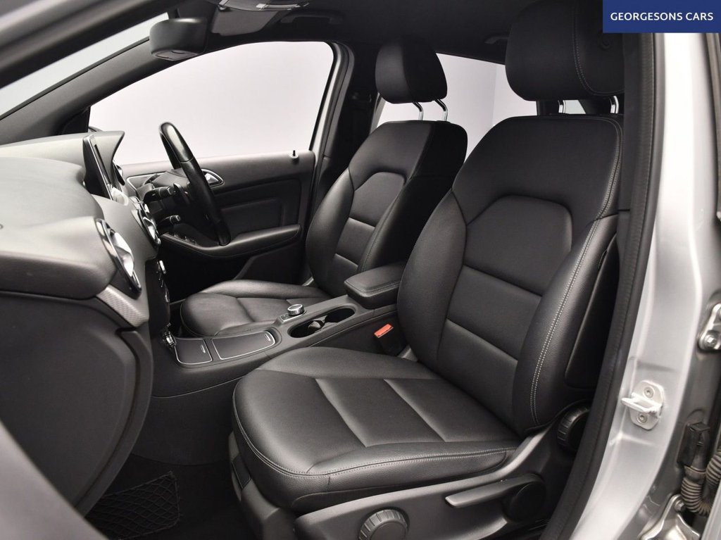 Used Mercedes-Benz B Class 2015 for sale - 76469891: Photo 19