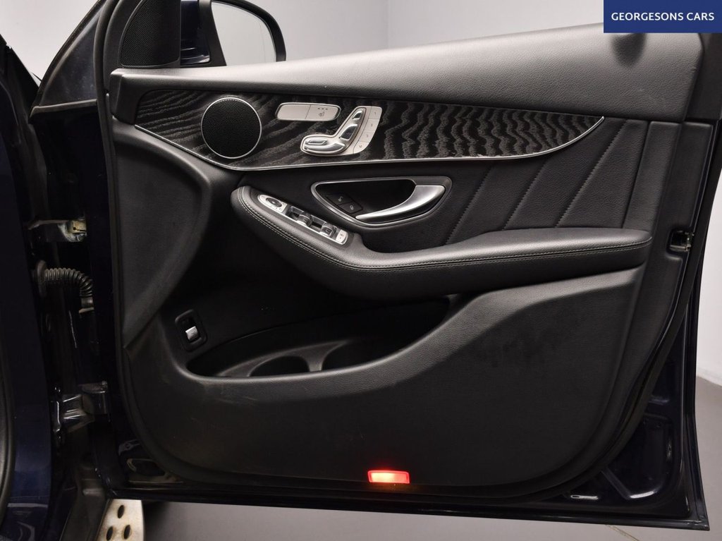 Used Mercedes-Benz GLC 2018 for sale - 76279567: Photo 27