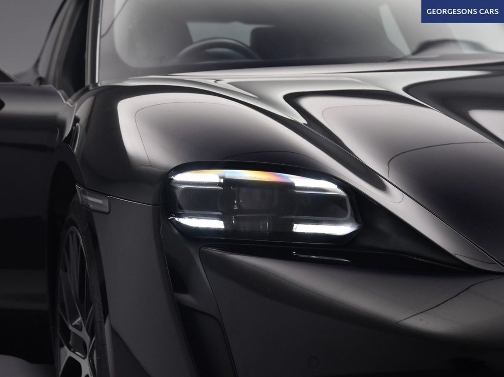 Used Porsche Taycan 2021 for sale - 77660251: Photo 11