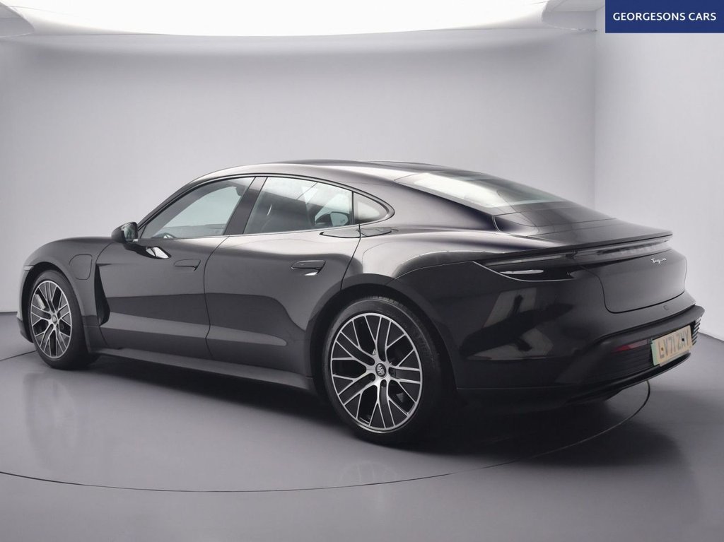 Used Porsche Taycan 2021 for sale - 77660251: Photo 2