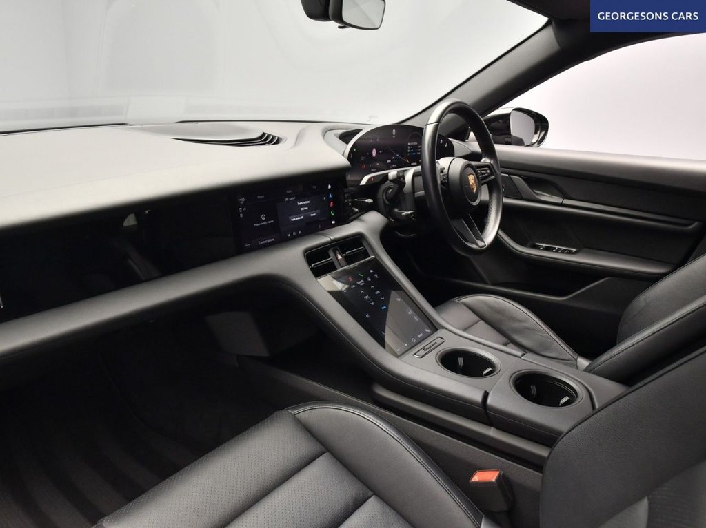 Used Porsche Taycan 2021 for sale - 77660251: Photo 35