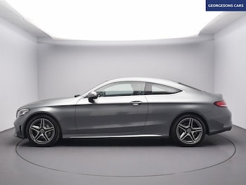 Used Mercedes-Benz C Class 2019 for sale - 79305512: Photo