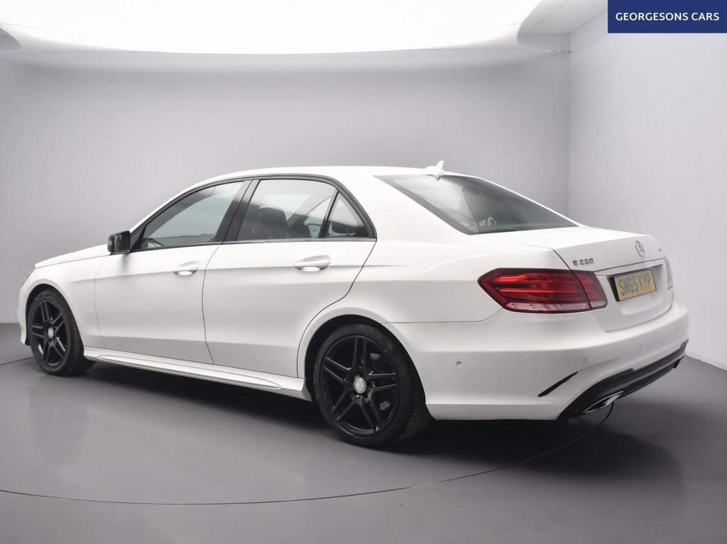 Used Mercedes-Benz E Class 2015 for sale - 77048675: Photo 2