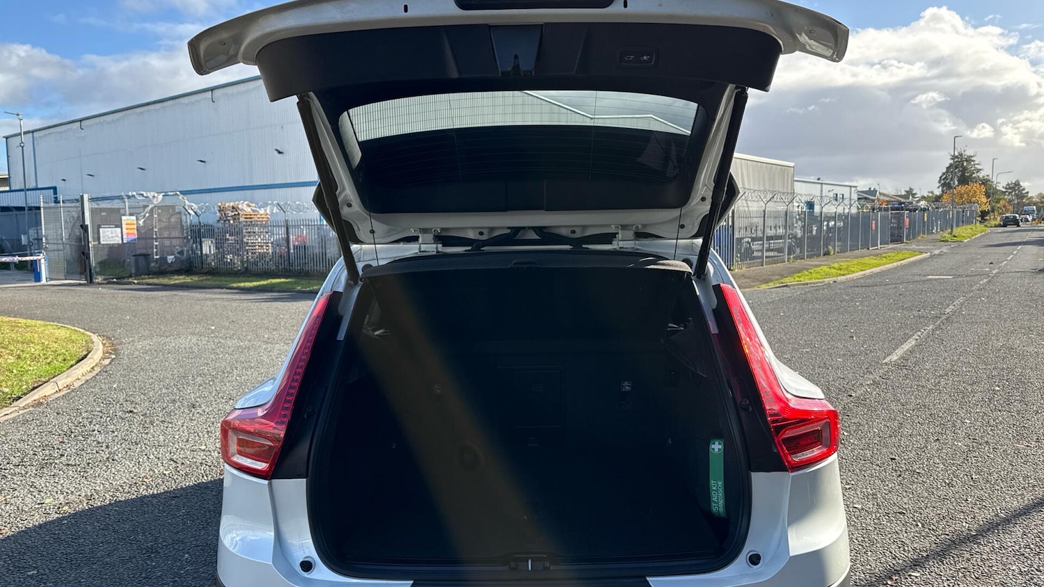 Used Volvo XC40 2023 for sale - 76377992: Photo 13