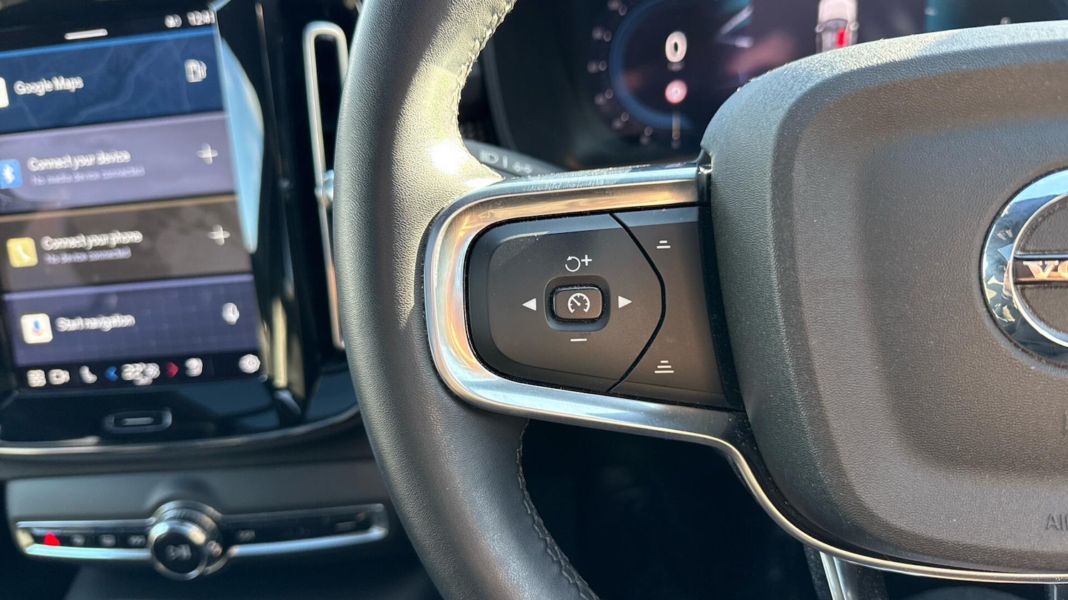 Used Volvo XC40 2023 for sale - 76377992: Photo 19