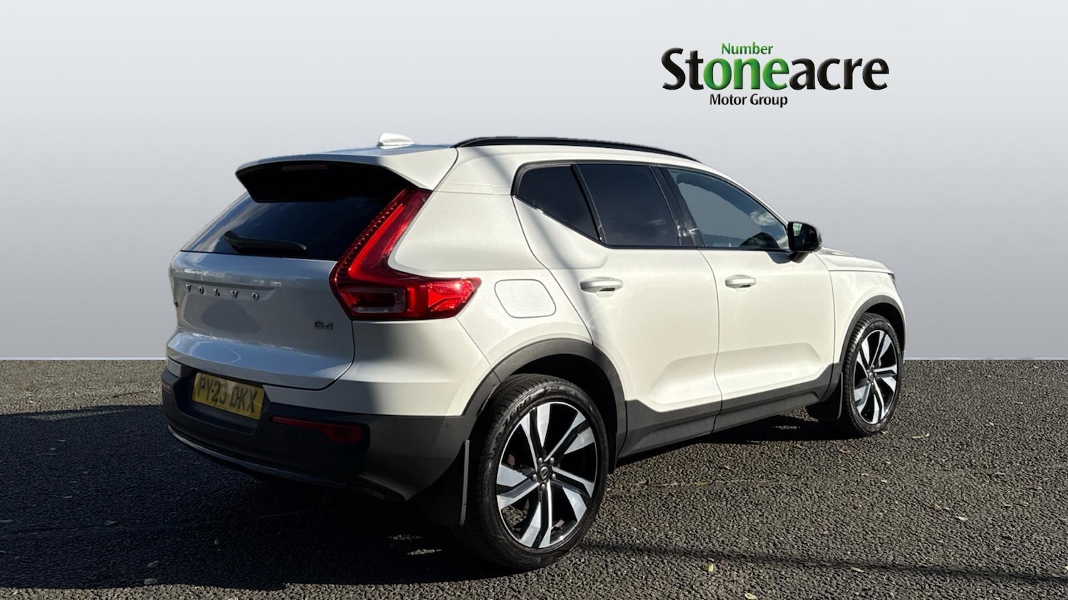 Used Volvo XC40 2023 for sale - 76377992: Photo 2