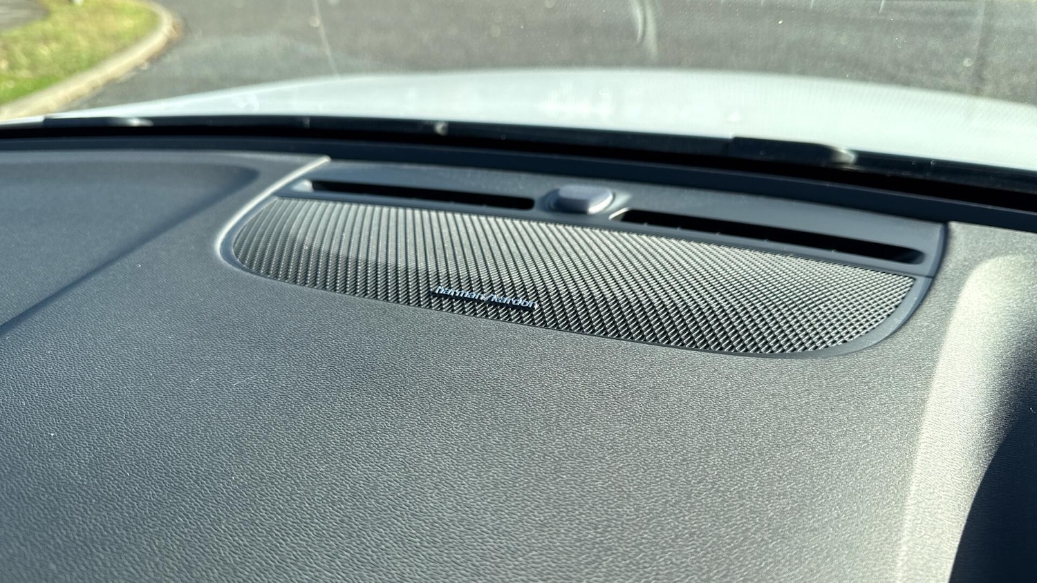 Used Volvo XC40 2023 for sale - 76377992: Photo 23