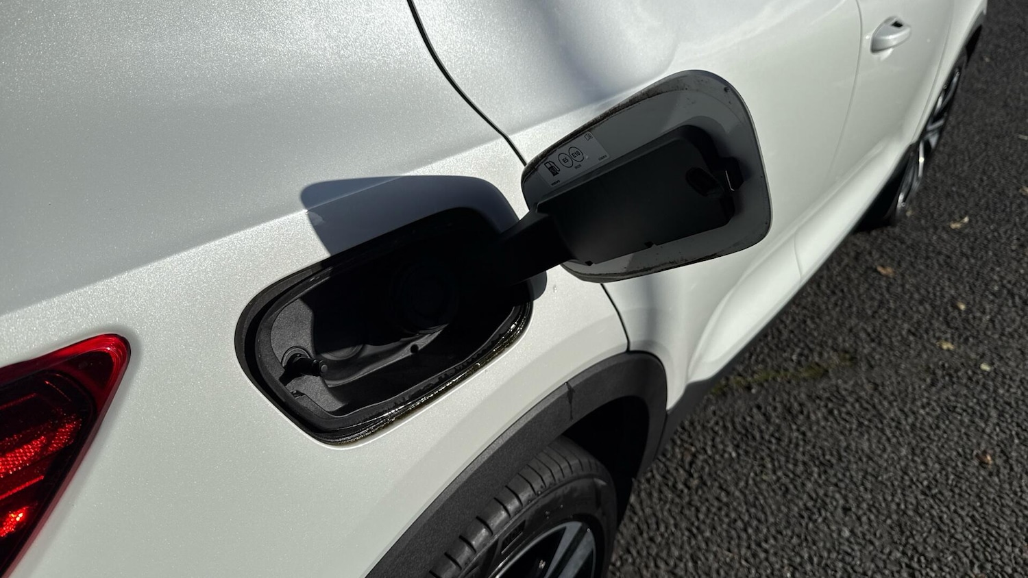 Used Volvo XC40 2023 for sale - 76377992: Photo 32