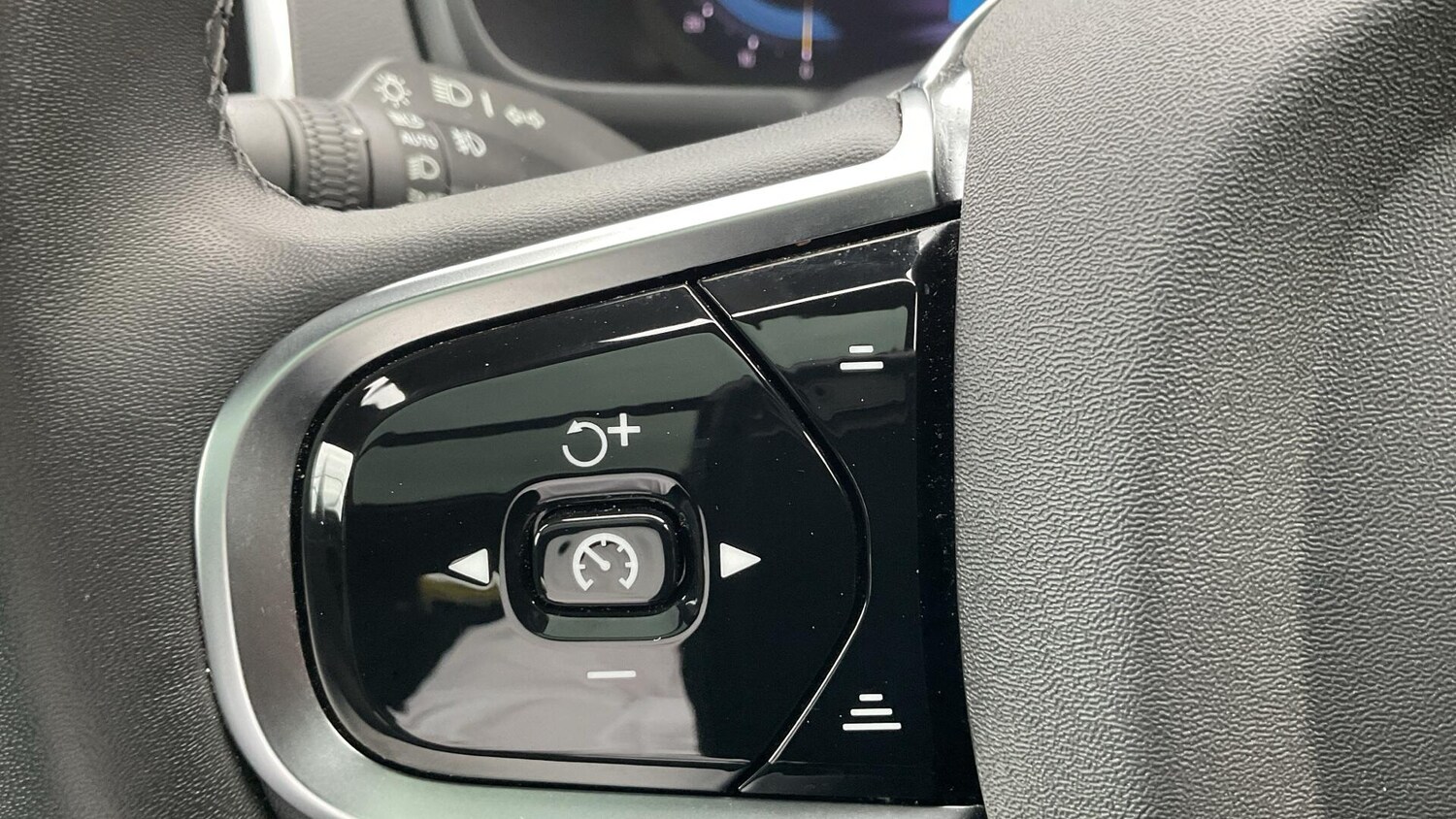 Used Volvo XC90 2024 for sale - 75940320: Photo 21