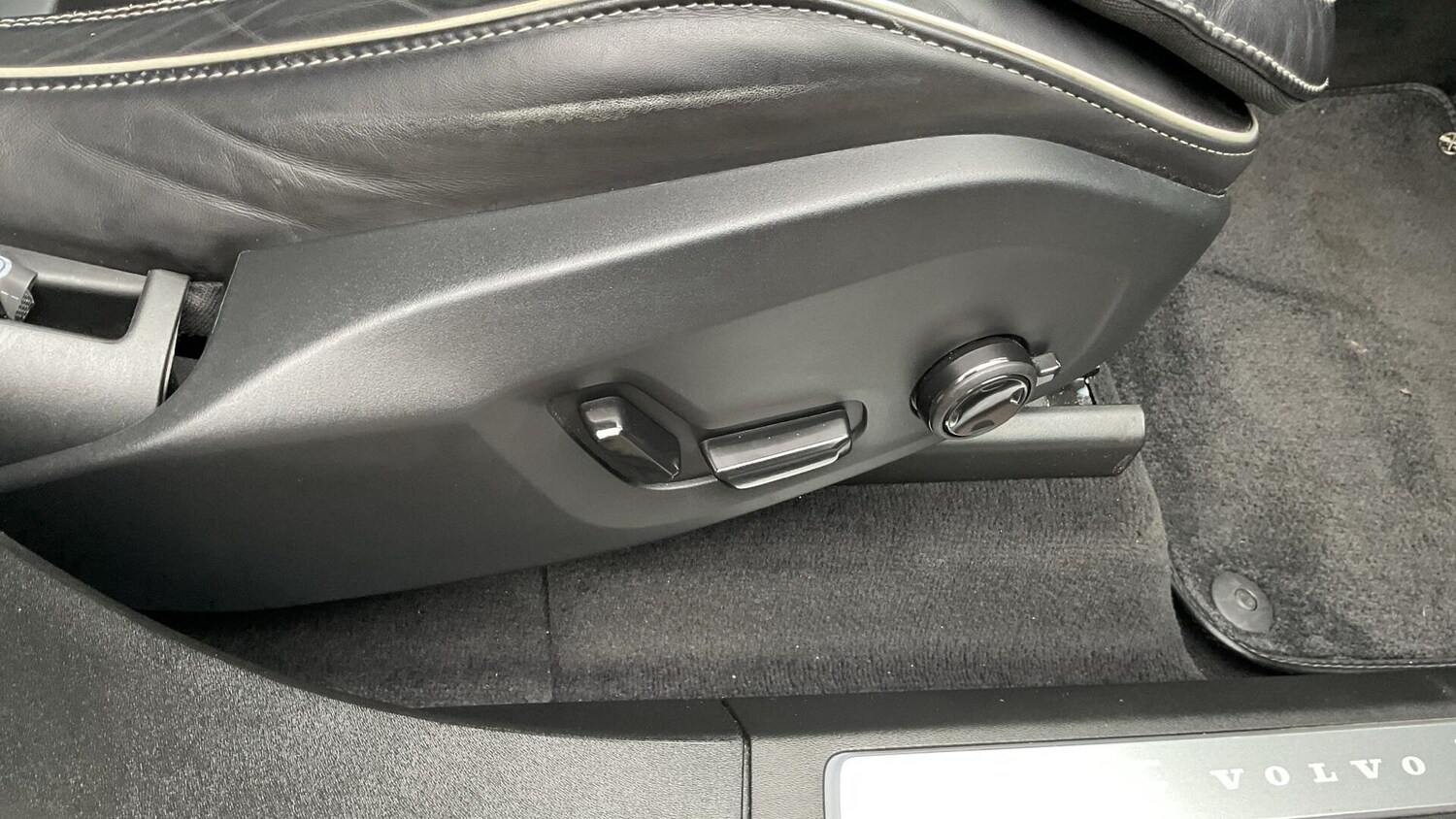 Used Volvo XC90 2024 for sale - 75940320: Photo 30