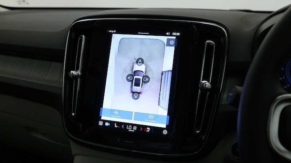 Used Volvo XC40 2024 for sale - 76307126: Photo 40