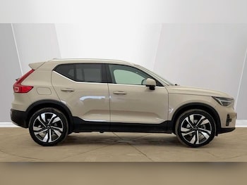 Used Volvo XC40 2025 for sale - 78759575: Photo