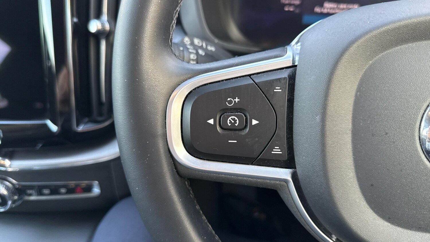 Used Volvo XC60 for sale - 77737538: Photo 19