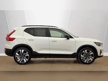Used Volvo XC40 2025 for sale - 78362176: Photo