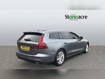 Used Volvo V60 2018 for sale - 76997203: Photo
