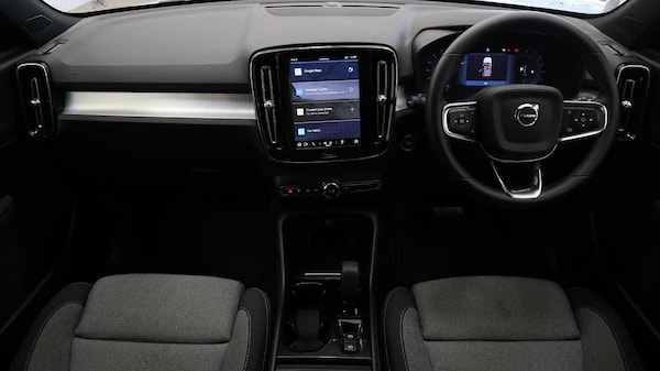 Used Volvo XC40 2024 for sale - 74862302: Photo 10