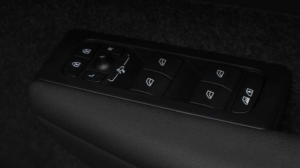 Used Volvo XC40 2024 for sale - 74862302: Photo 20