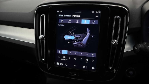 Used Volvo XC40 2024 for sale - 74862302: Photo 28