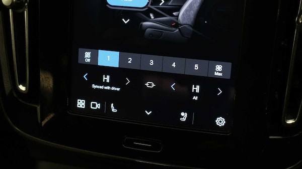 Used Volvo XC40 2024 for sale - 74862302: Photo 29