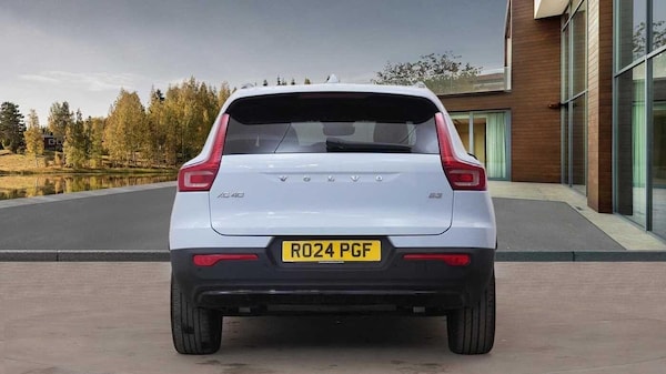 Used Volvo XC40 2024 for sale - 74862302: Photo 4