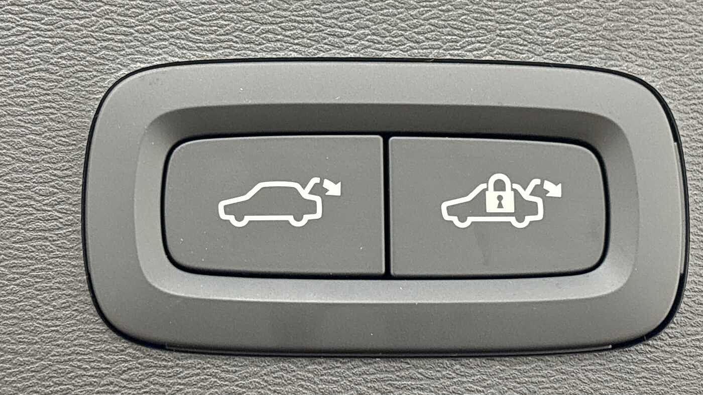 Used Volvo XC40 2025 for sale - 76781293: Photo 18